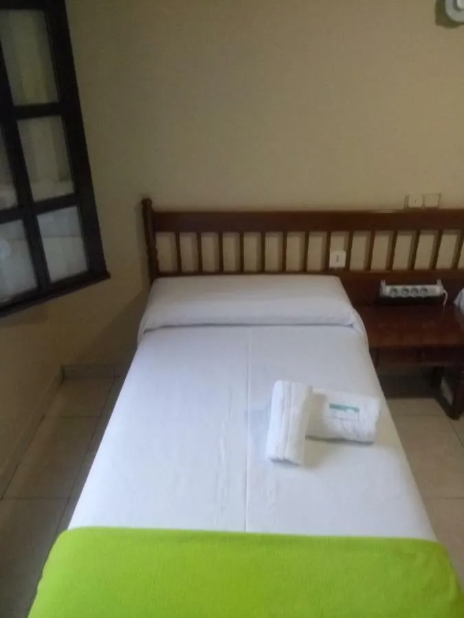 Los Fronterizos Hotel Irun 0*,